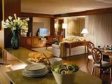 Bliston Suwan Park View Hotel Room