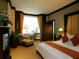 Chaophya Park Hotel Room