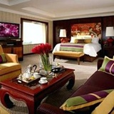 Four Seasons Hotel Room