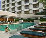 Holiday Inn Bangkok Swimming Pool