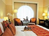 Holiday Inn Silom Plaza Hotel Room