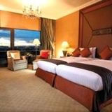 Shangri-la Hotel Room