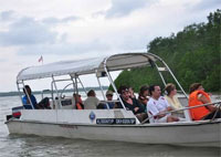 kuching wildlife cruise tour